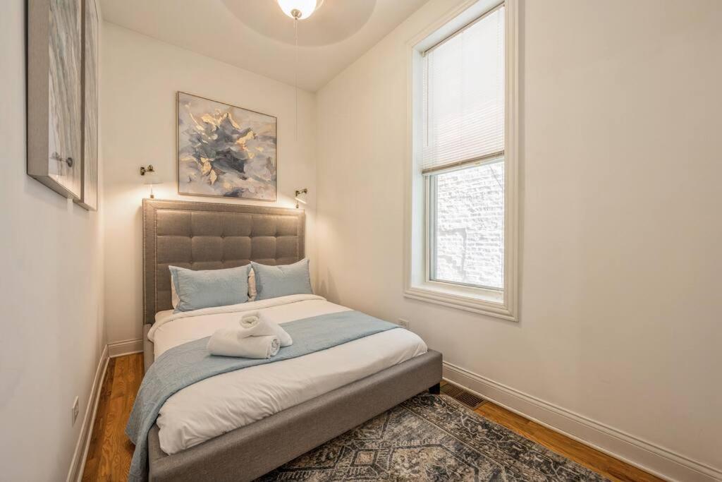 Lovely 2 Bed 3 Miles From Dt W Free Parking Chicago Bagian luar foto