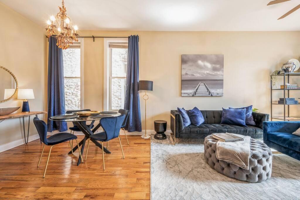 Lovely 2 Bed 3 Miles From Dt W Free Parking Chicago Bagian luar foto